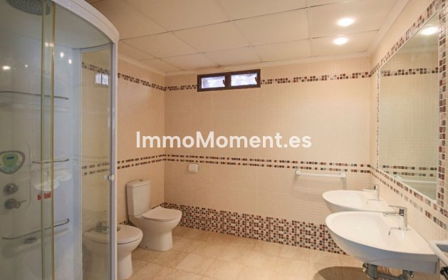 Resale - Detached villa - Orihuela Costa