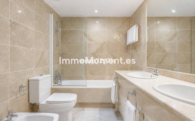 Revente - Maison mitoyenne - Estepona  - New Golden Mile