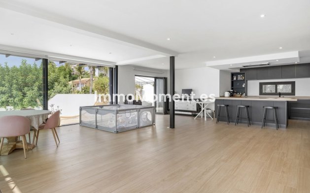 Wiederverkauf - Freistehende Villa - Benalmadena - Benalmadena Centro
