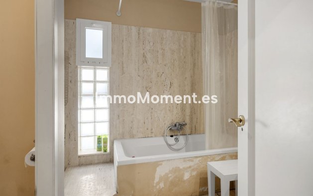 Wiederverkauf - Freistehende Villa - Benalmadena - Benalmadena Centro