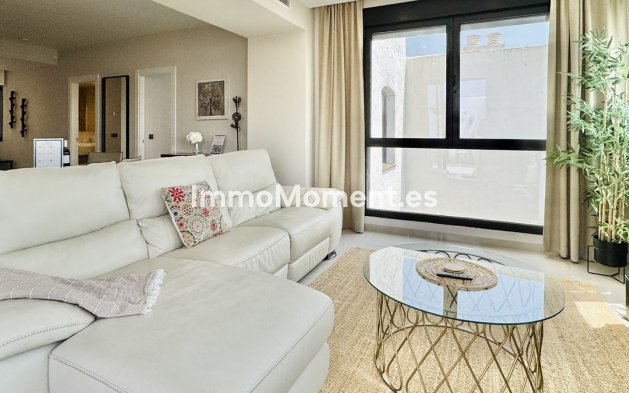 Resale - Apartment - Puerto Banús