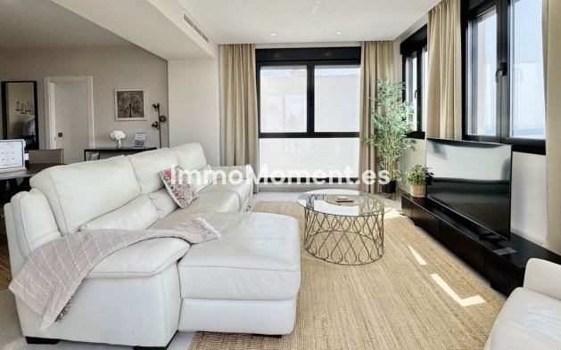 Resale - Apartment - Puerto Banús
