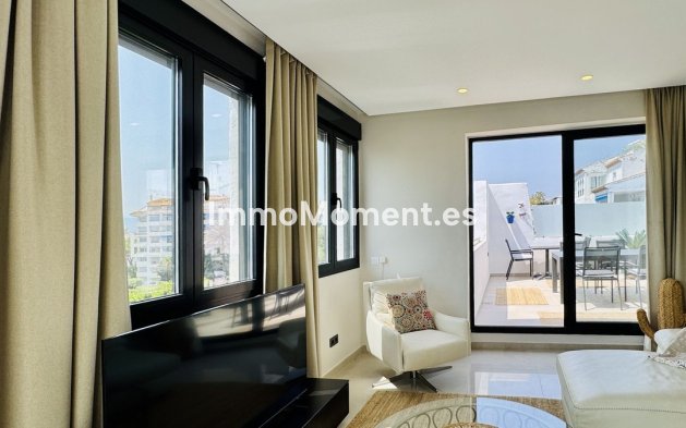 Resale - Apartment - Puerto Banús