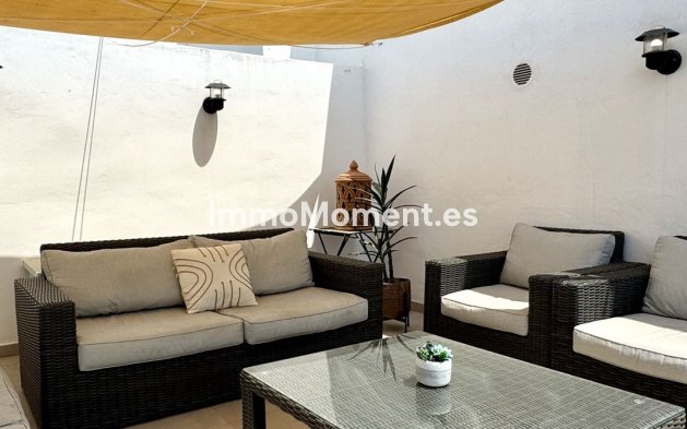 Resale - Apartment - Puerto Banús