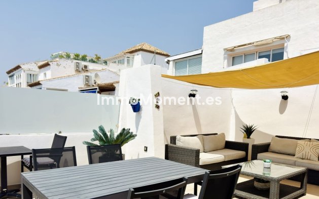 Resale - Apartment - Puerto Banús