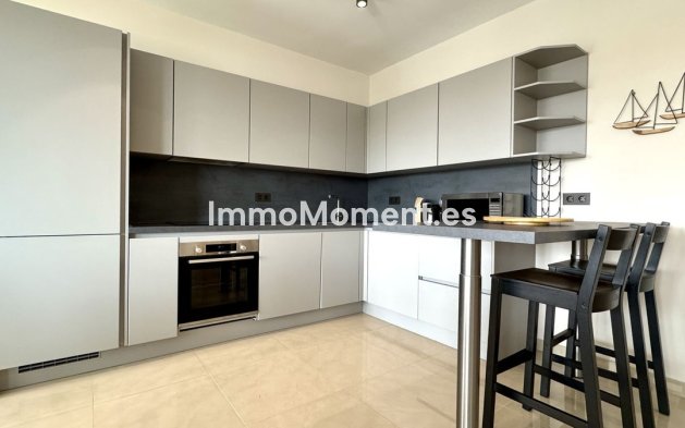 Resale - Apartment - Puerto Banús