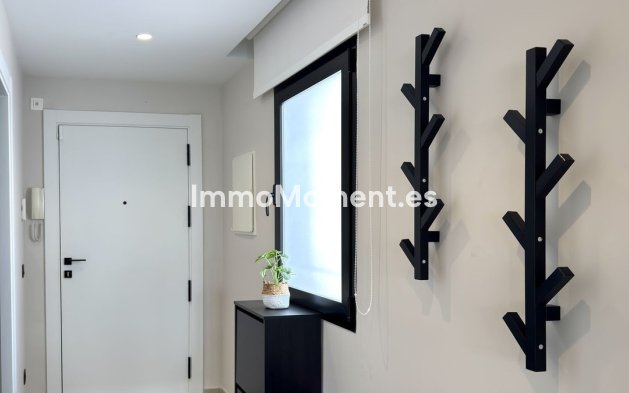 Resale - Apartment - Puerto Banús