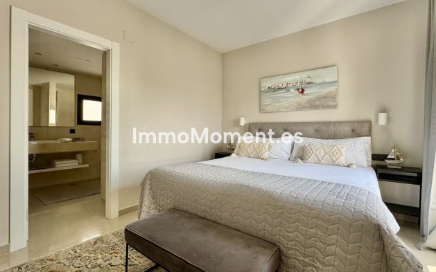Resale - Apartment - Puerto Banús