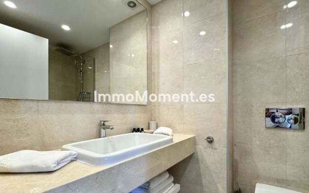 Resale - Apartment - Puerto Banús