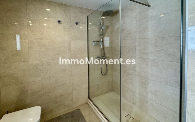 Resale - Apartment - Puerto Banús