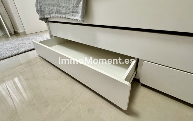 Resale - Apartment - Puerto Banús