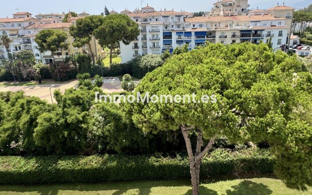 Resale - Apartment - Puerto Banús