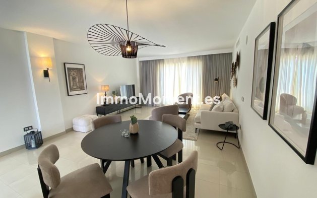 Revente - Appartement - Estepona  - Estepona Centro