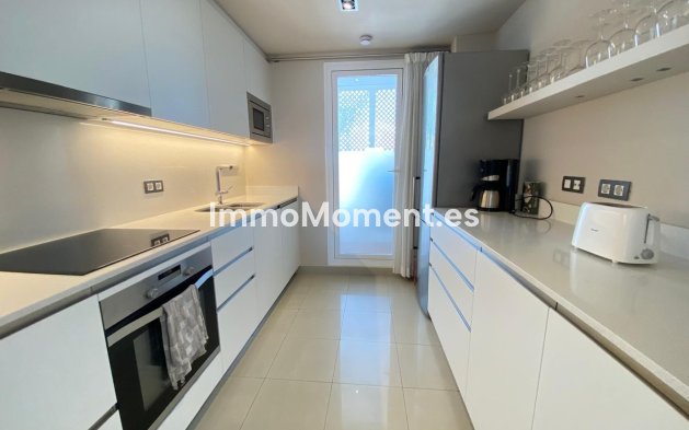 Revente - Appartement - Estepona  - Estepona Centro