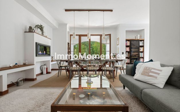 Resale - Detached villa - Estepona - Selwo