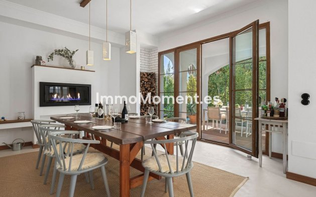 Resale - Detached villa - Estepona - Selwo
