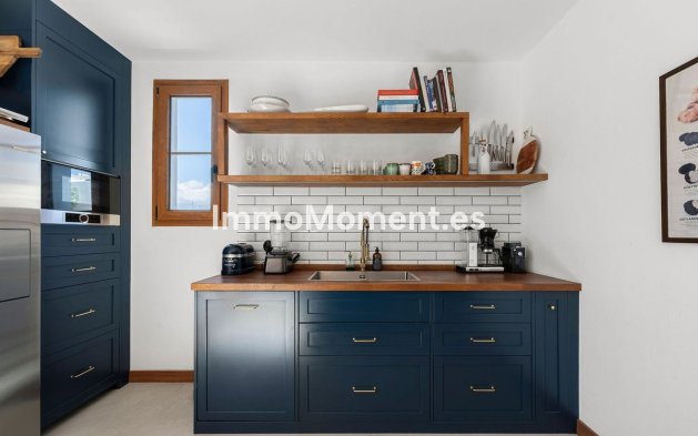 Resale - Detached villa - Estepona - Selwo