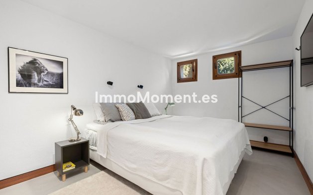 Resale - Detached villa - Estepona - Selwo