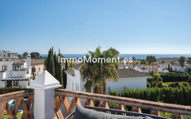 Resale - Detached villa - Estepona - Selwo