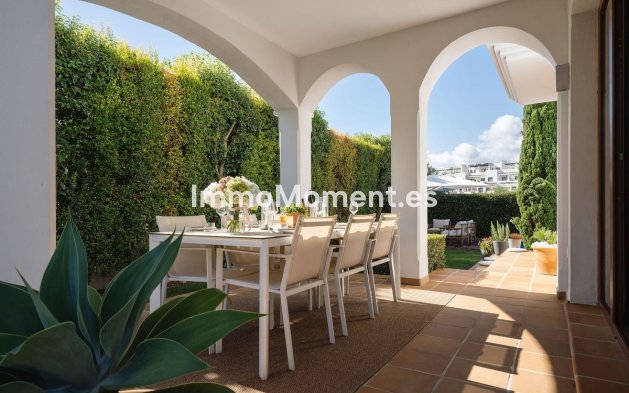 Resale - Detached villa - Estepona - Selwo