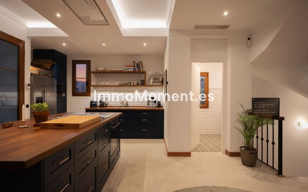 Resale - Detached villa - Estepona - Selwo