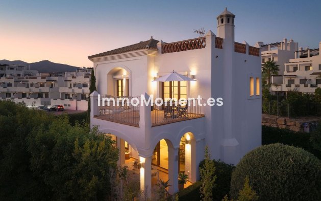 Resale - Detached villa - Estepona - Selwo