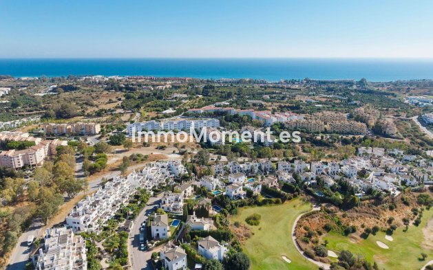 Resale - Detached villa - Estepona - Selwo