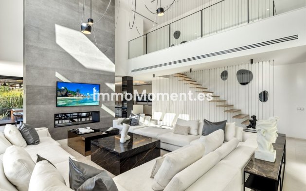 Resale - Detached villa - Marbella - Nueva Andalucía