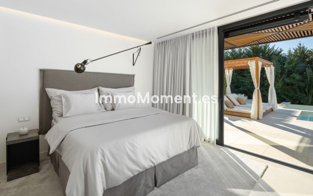 Resale - Detached villa - Marbella - Nueva Andalucía