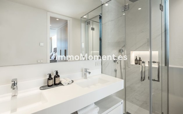 Resale - Detached villa - Marbella - Nueva Andalucía