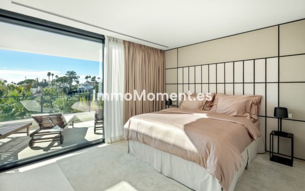 Resale - Detached villa - Marbella - Nueva Andalucía