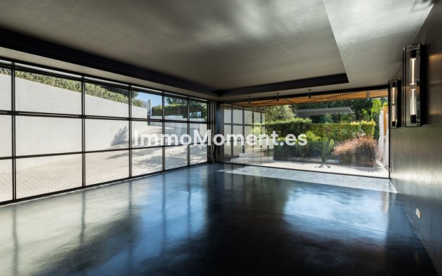 Resale - Detached villa - Marbella - Nueva Andalucía