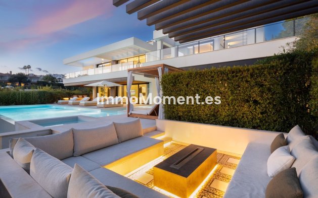Resale - Detached villa - Marbella - Nueva Andalucía