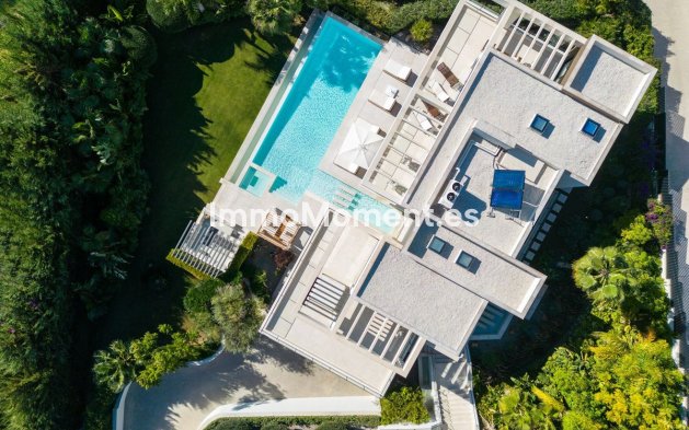 Resale - Detached villa - Marbella - Nueva Andalucía