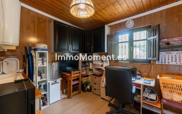 Resale - Country house - Inland  - Coín