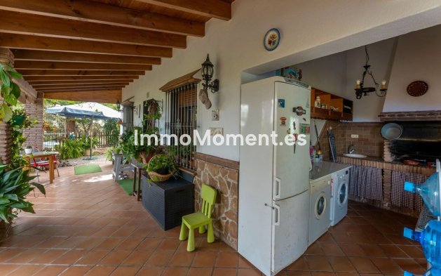 Resale - Country house - Inland  - Coín