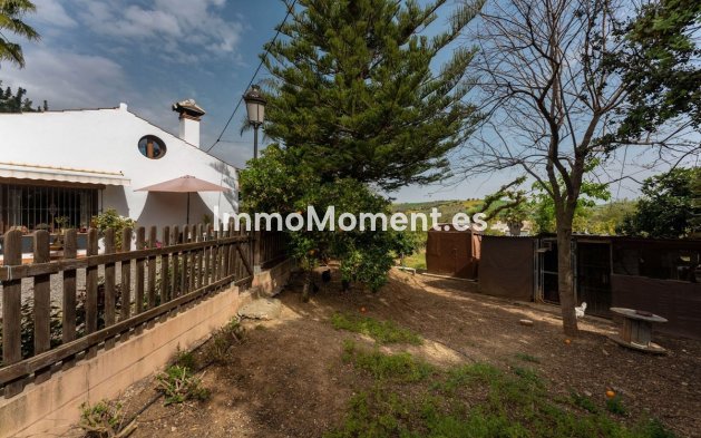Resale - Country house - Inland  - Coín