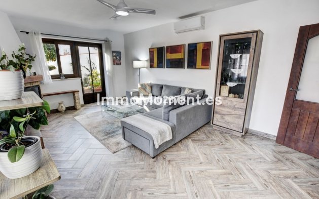 Wiederverkauf - Freistehende Villa - Benalmadena - Benalmadena Centro