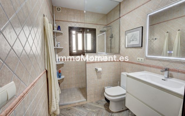 Wiederverkauf - Freistehende Villa - Benalmadena - Benalmadena Centro