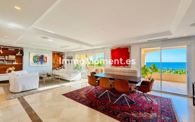 Resale - Apartment - Marbella - Nueva Andalucía