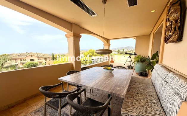 Resale - Apartment - Marbella - Nueva Andalucía