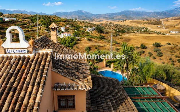 Revente - Maison de campagne - Intérieur                       - Gibralgalia