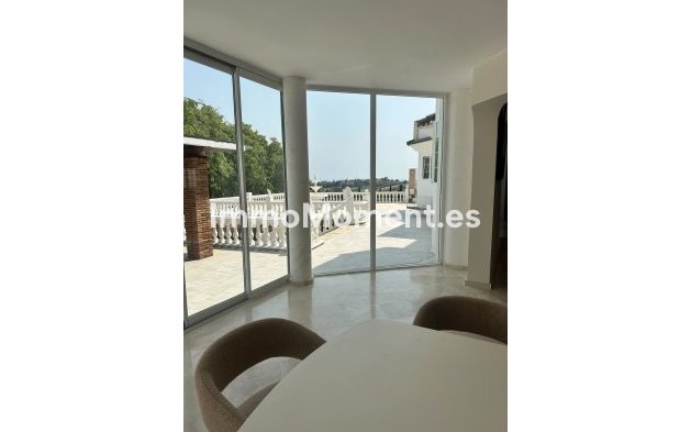 Wiederverkauf - Freistehende Villa - Estepona  - Estepona Centro