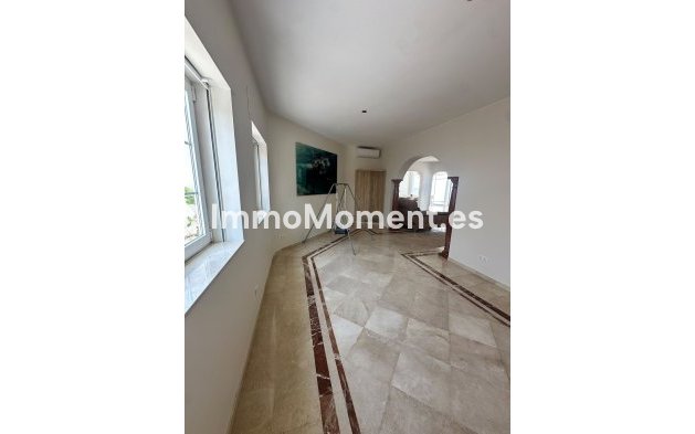 Wiederverkauf - Freistehende Villa - Estepona  - Estepona Centro
