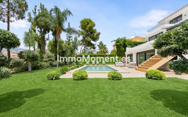 Wiederverkauf - Freistehende Villa - Marbella - Nueva Andalucía