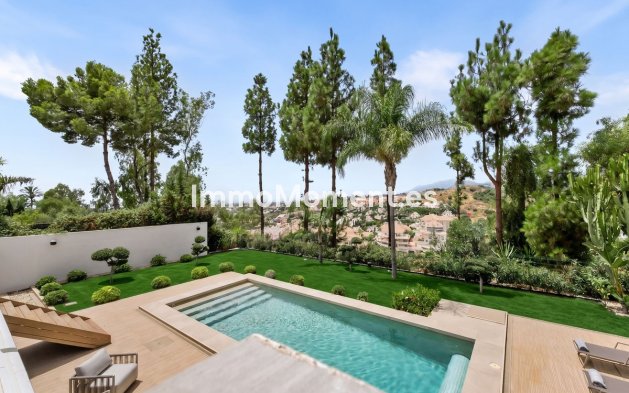 Wiederverkauf - Freistehende Villa - Marbella - Nueva Andalucía