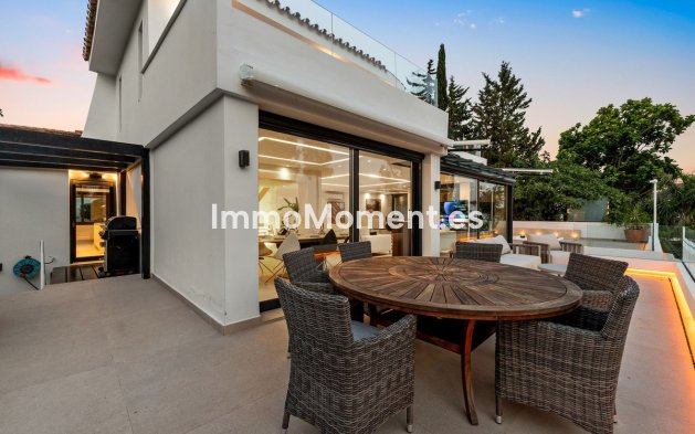 Wiederverkauf - Freistehende Villa - Marbella - Nueva Andalucía