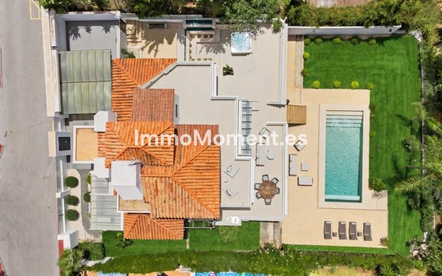 Wiederverkauf - Freistehende Villa - Marbella - Nueva Andalucía