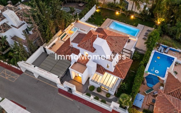 Wiederverkauf - Freistehende Villa - Marbella - Nueva Andalucía