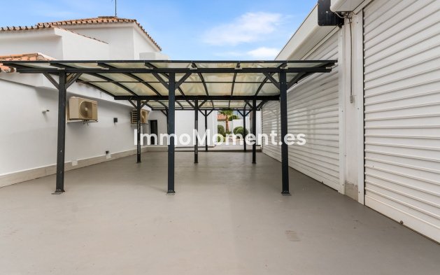 Wiederverkauf - Freistehende Villa - Marbella - Nueva Andalucía